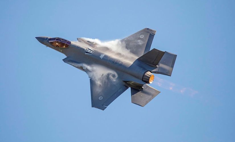 A Royal Australian Air Force F-35A Lightning II aircraft from No. 2 Operational Conversion Unit practises an aerial handling display over RAAF Base Williamtown, north of Newcastle in New South Wales.